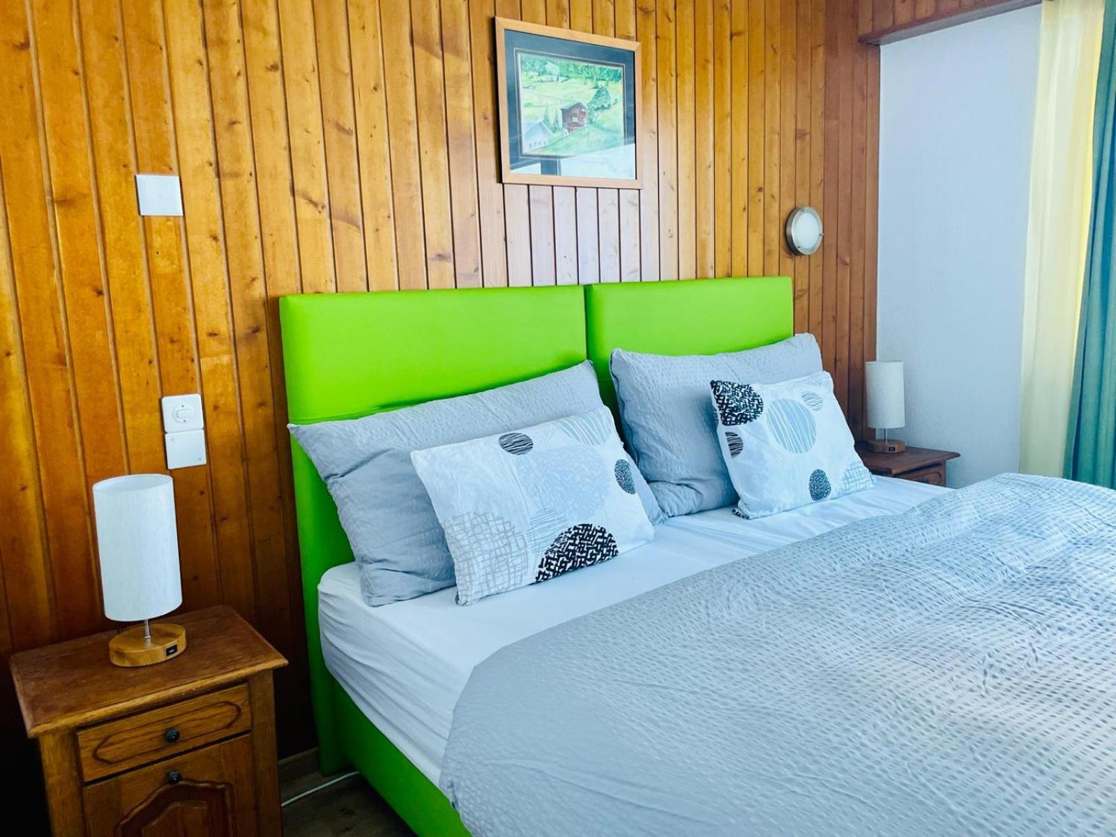 Auberge Des Charmettes Bourg-Saint-Pierre Luaran gambar