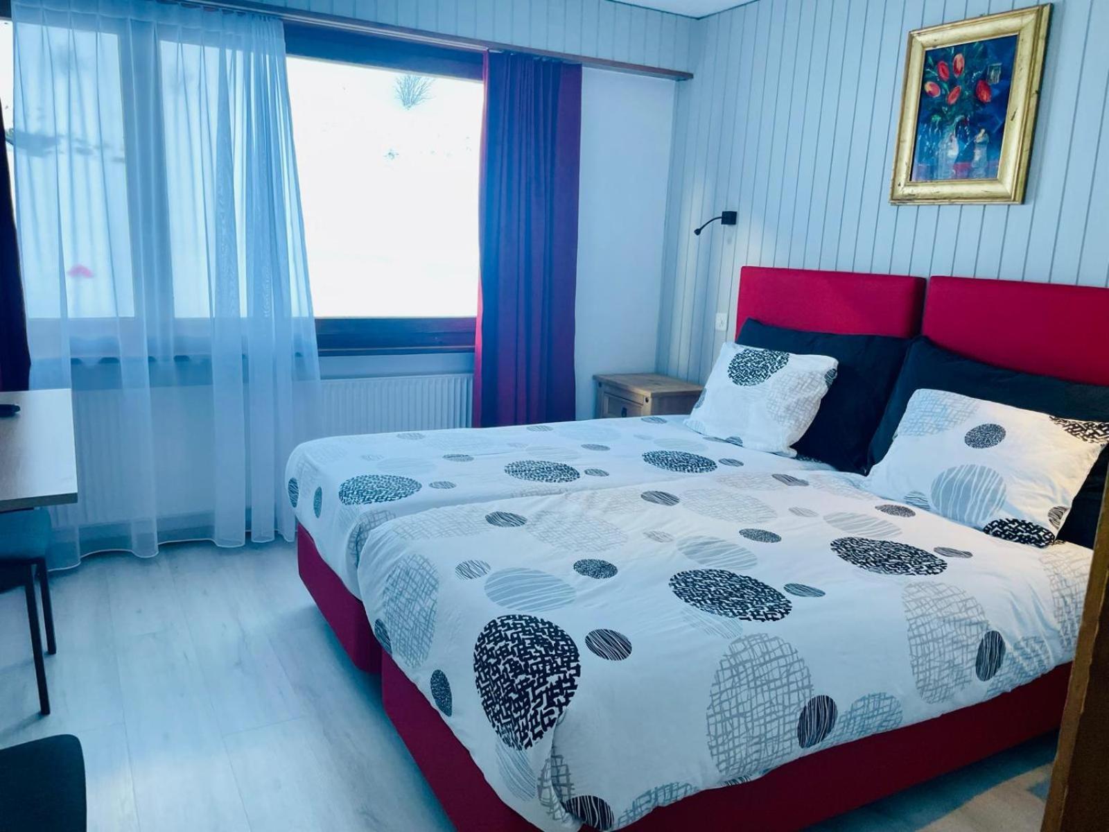 Auberge Des Charmettes Bourg-Saint-Pierre Luaran gambar